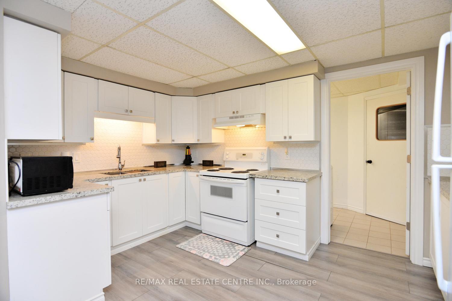 Photo 39 of 43 Regalview Drive, Hamilton, Stoney Creek — HOMEH