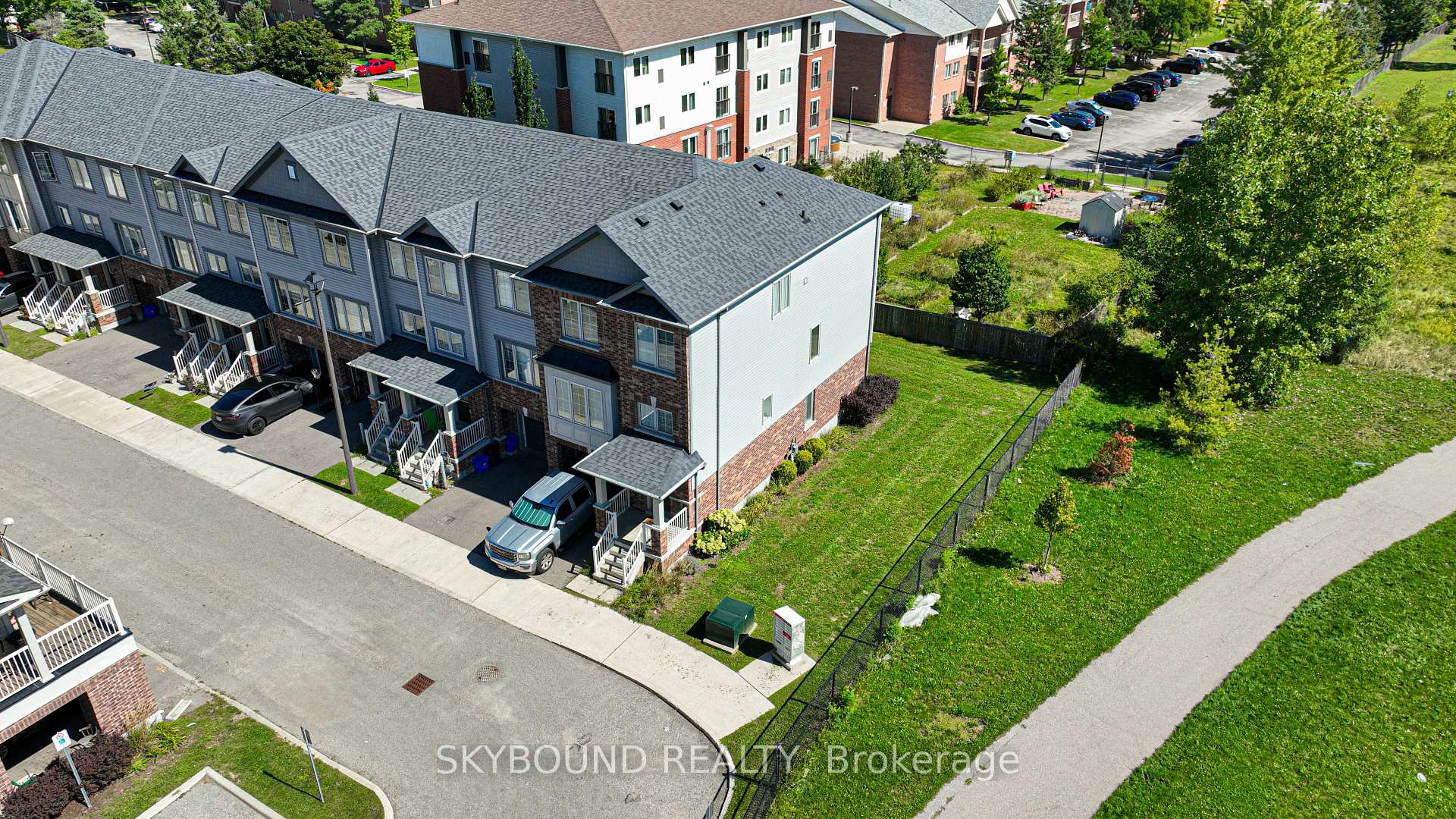 Photo of Unit 8, 395 Linden Drive