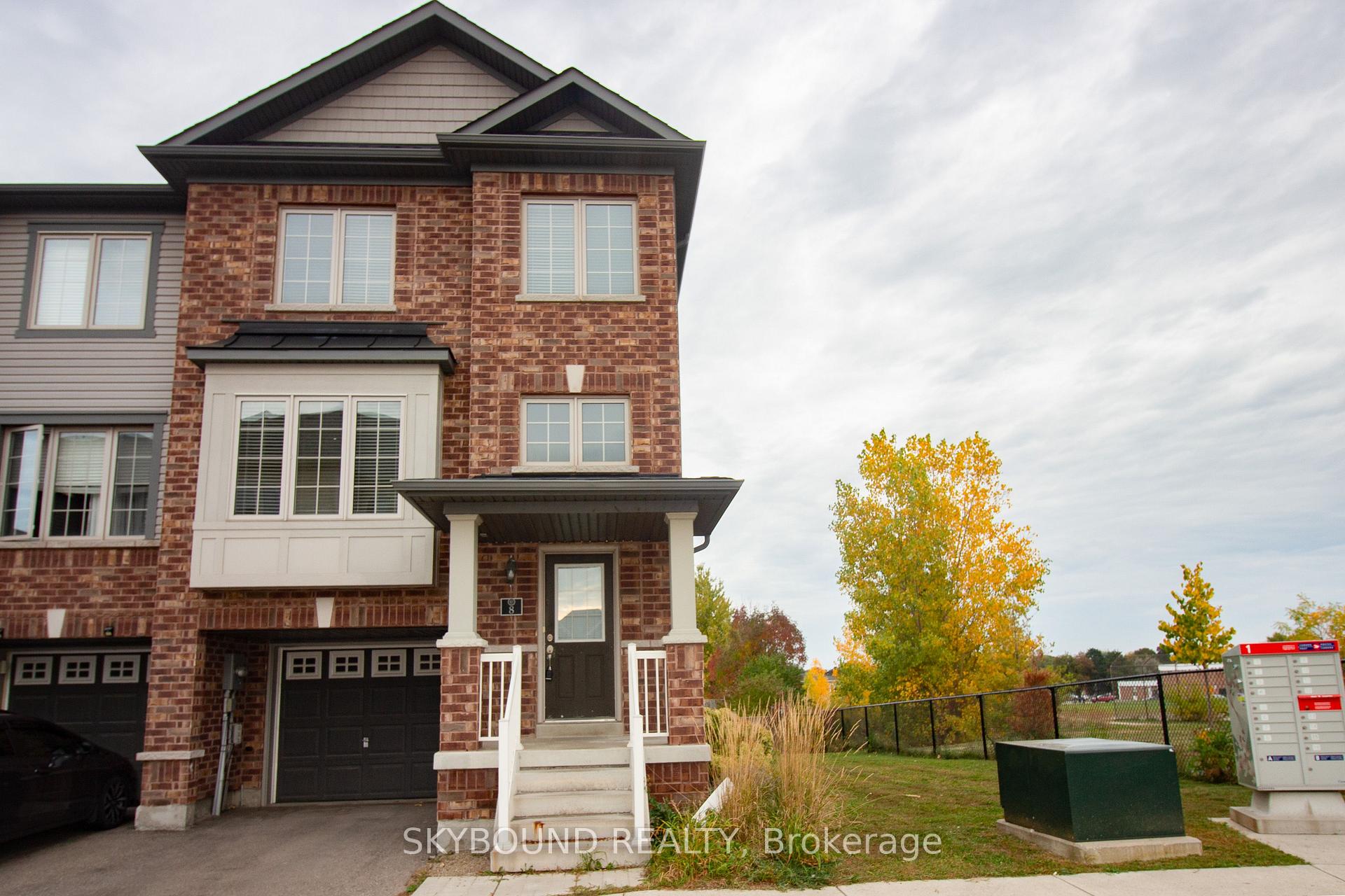 Photo 2 of Unit 8, 395 Linden Drive, Cambridge, Preston Heights — HOMEH