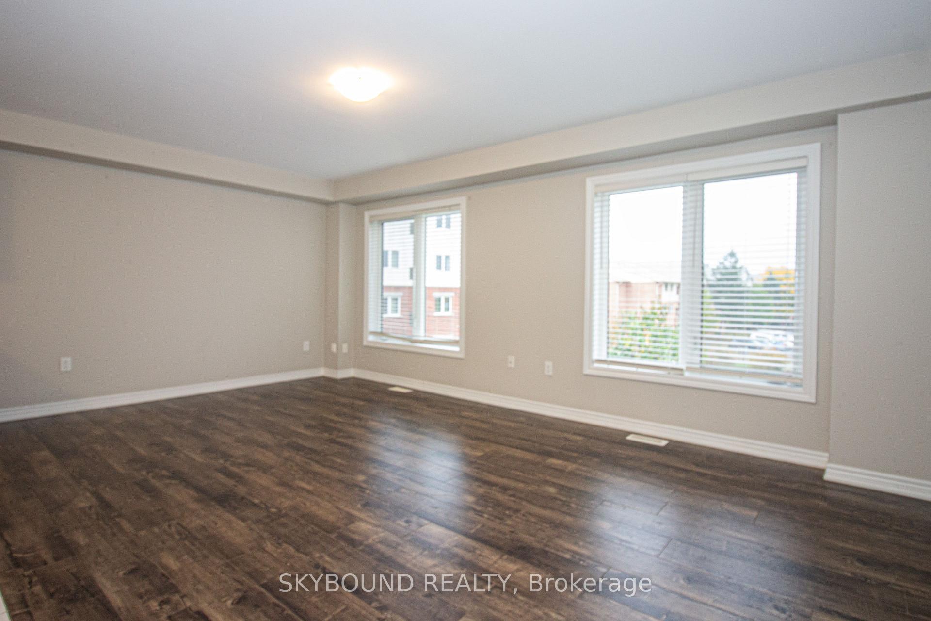 Photo 7 of Unit 8, 395 Linden Drive, Cambridge, Preston Heights — HOMEH