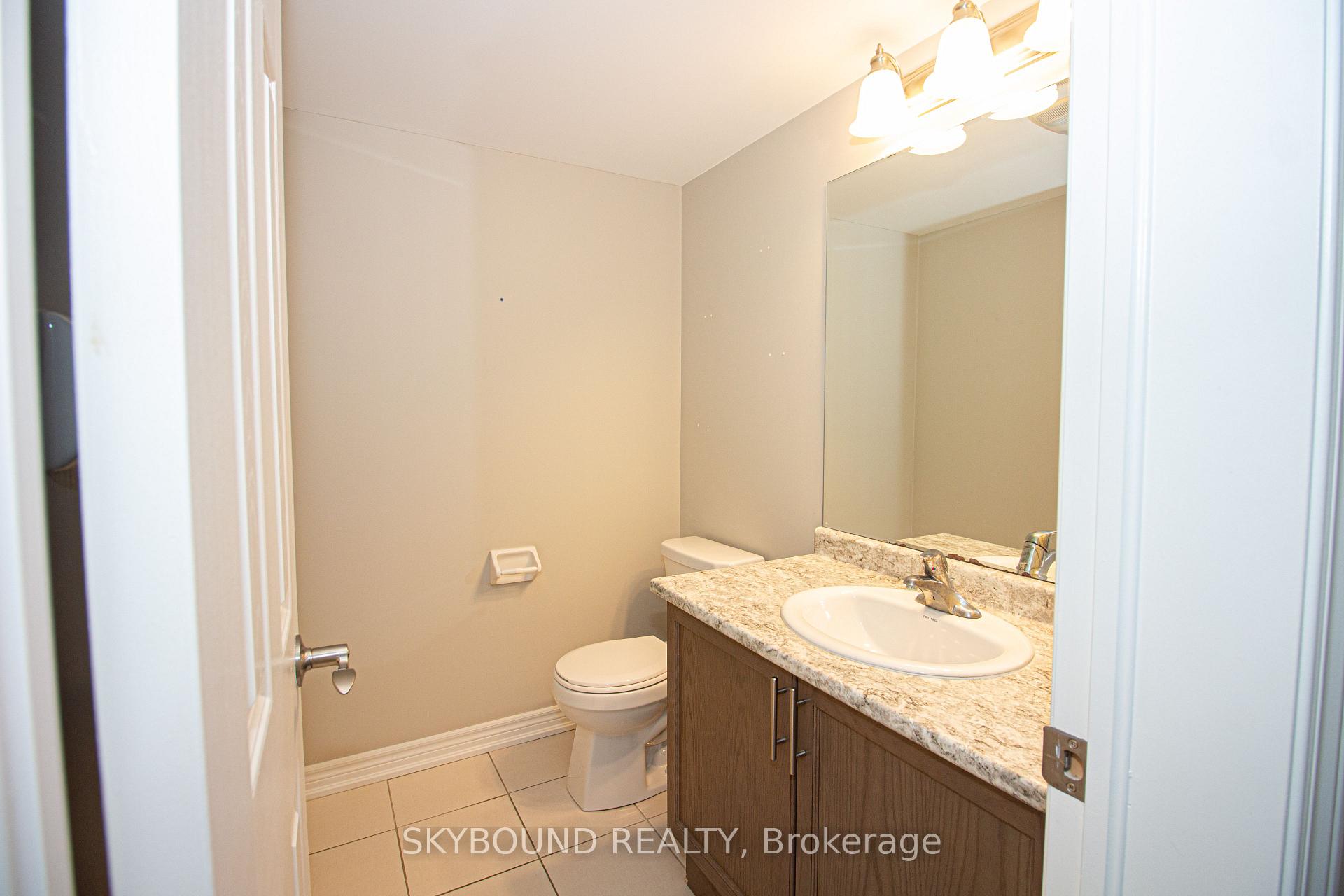 Photo 9 of Unit 8, 395 Linden Drive, Cambridge, Preston Heights — HOMEH
