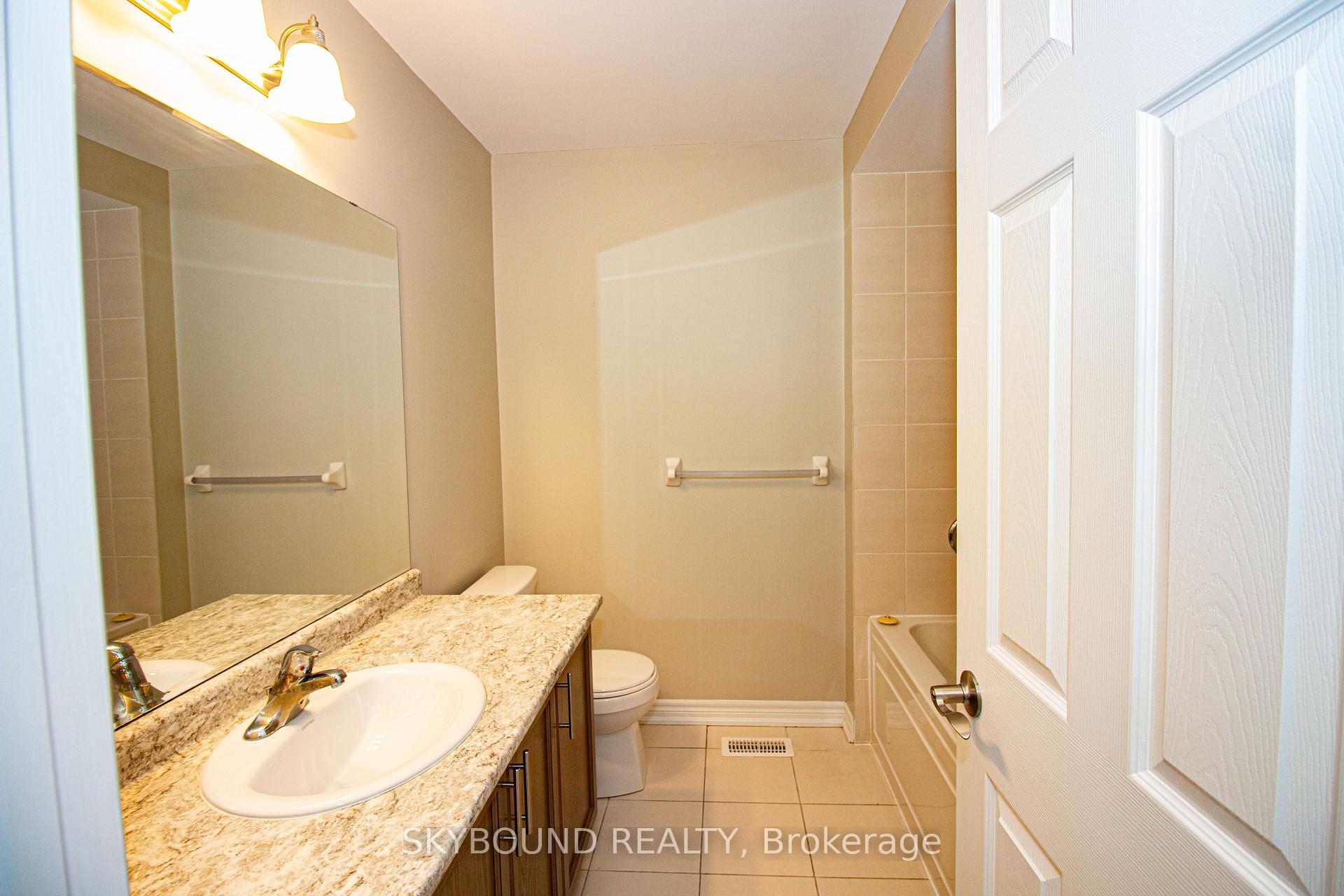 Photo 15 of Unit 8, 395 Linden Drive, Cambridge, Preston Heights — HOMEH