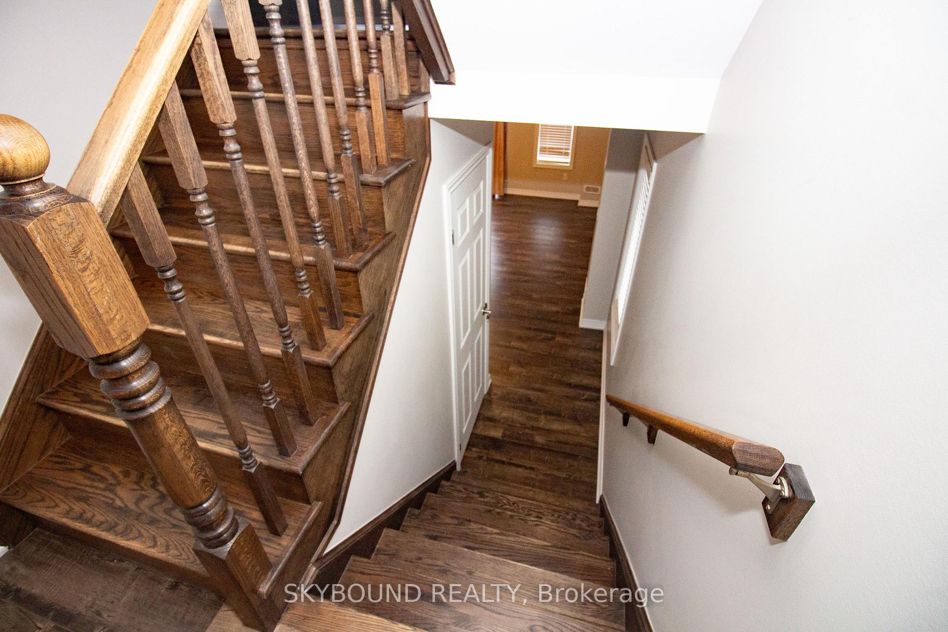 Photo 18 of Unit 8, 395 Linden Drive, Cambridge, Preston Heights — HOMEH