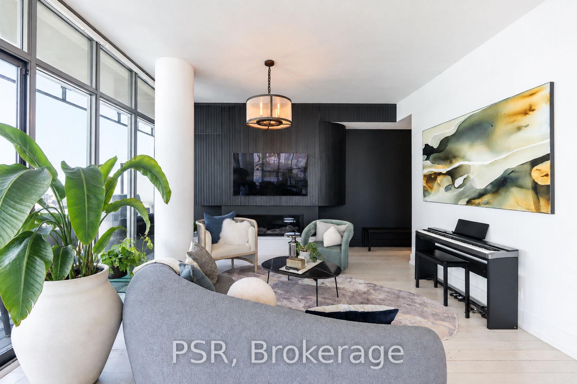 Photo of Unit 4505, 33 Charles Street E
