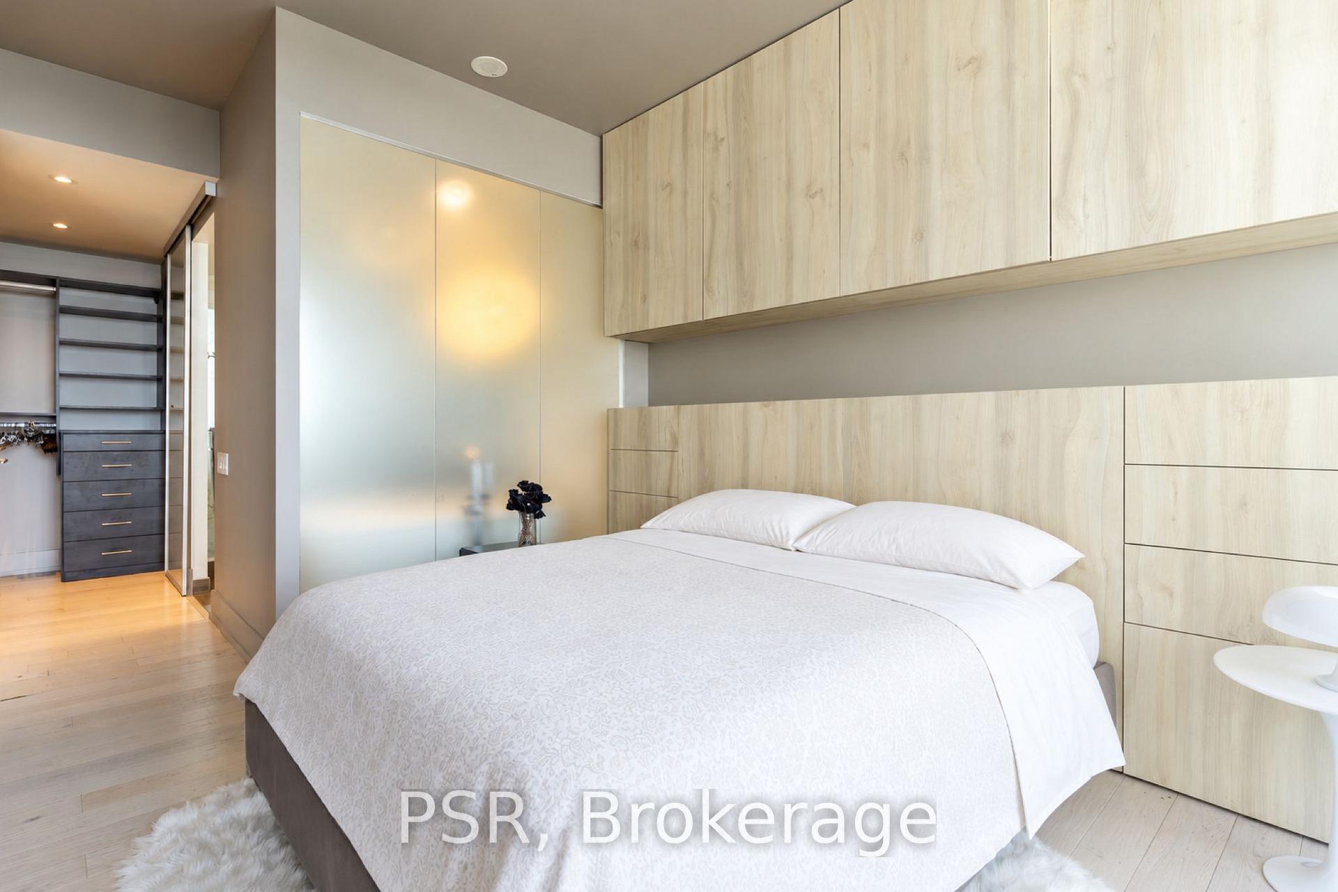 Photo 4 of Unit 4505, 33 Charles Street E, Toronto, Church-Yonge Corridor — HOMEH