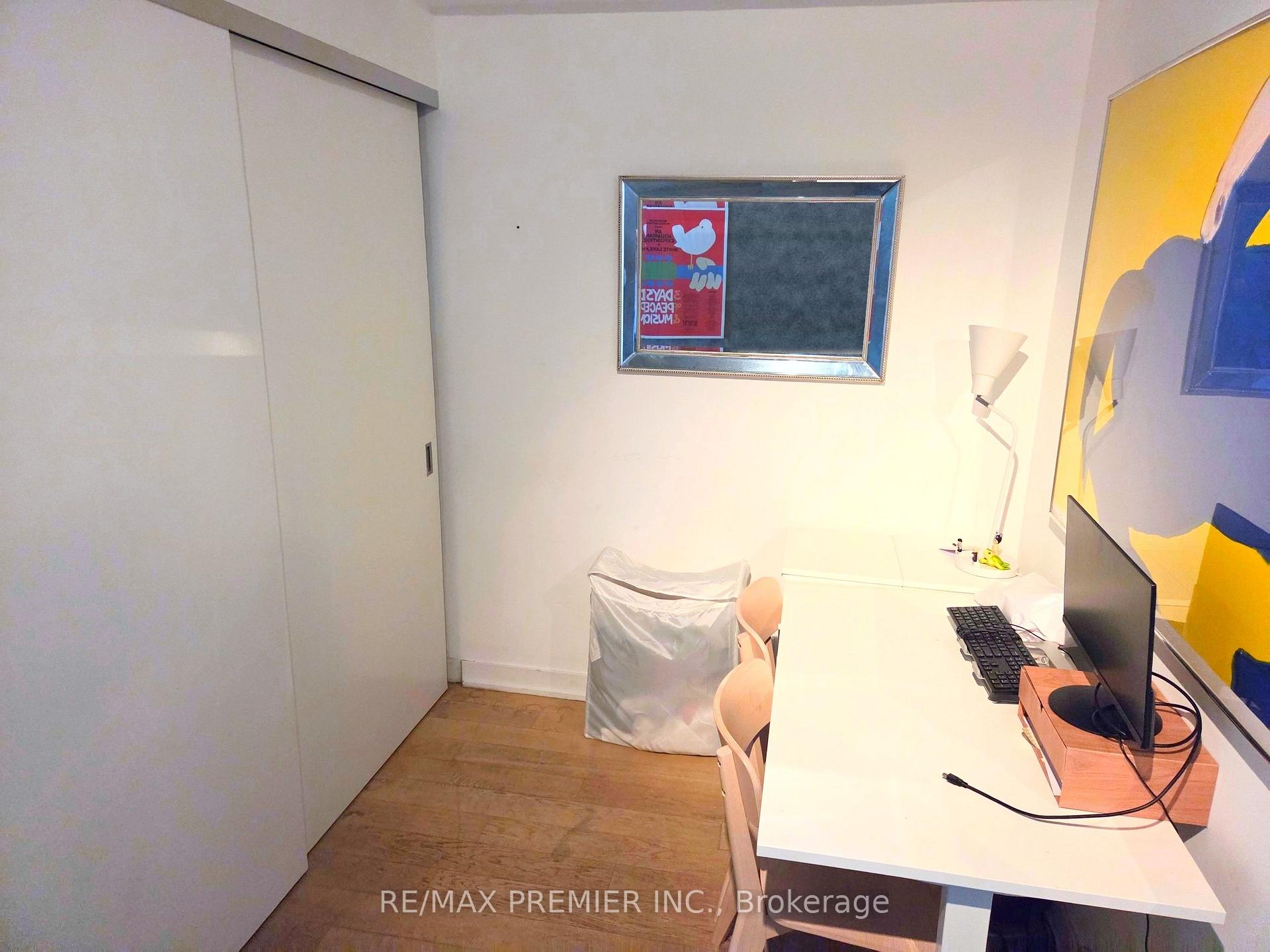 Photo 4 of Unit 403, 39 Brant Street, Toronto, Waterfront Communities — HOMEH