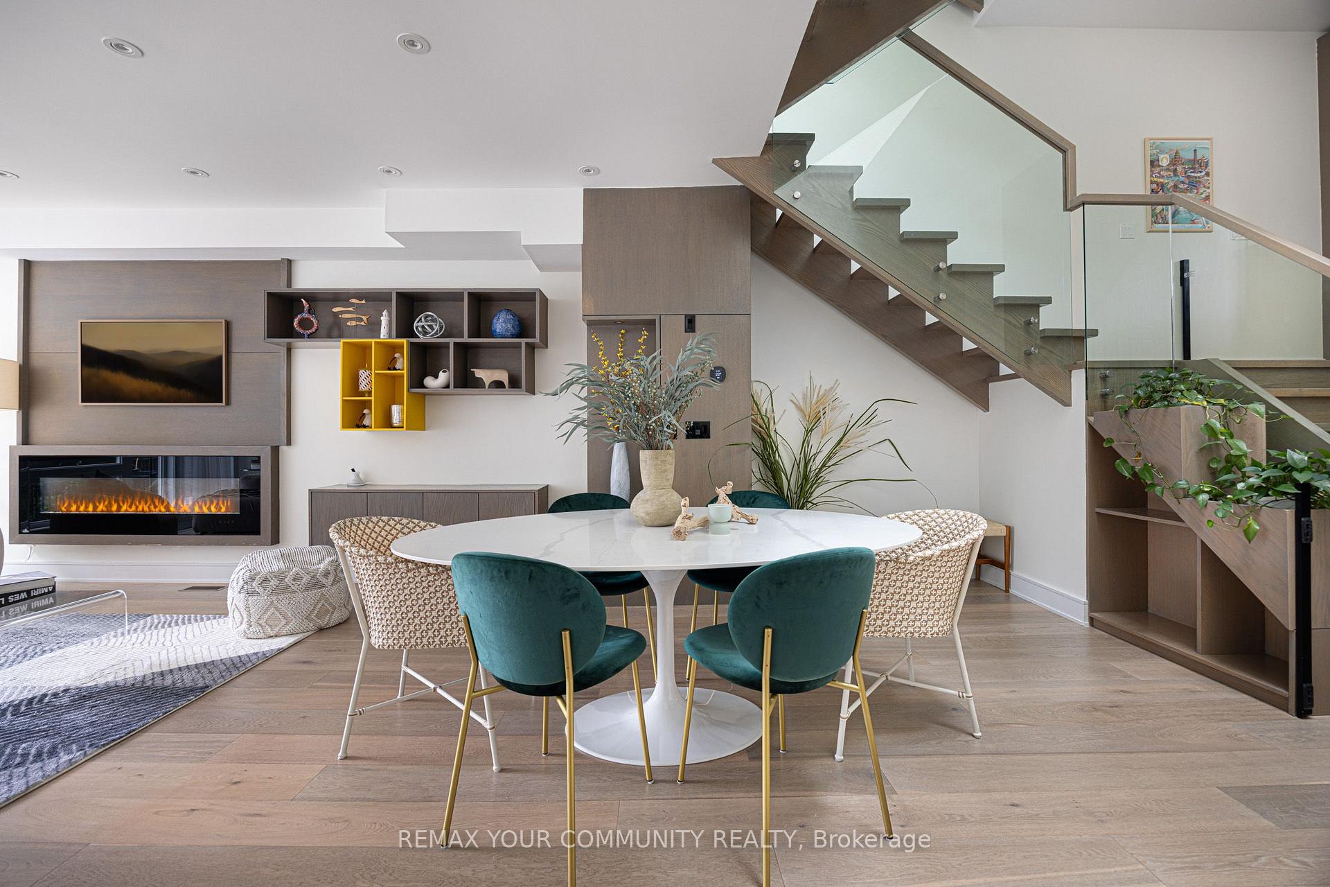 Photo 8 of 164 Aldwych Avenue, Toronto, Danforth Village-East York — HOMEH