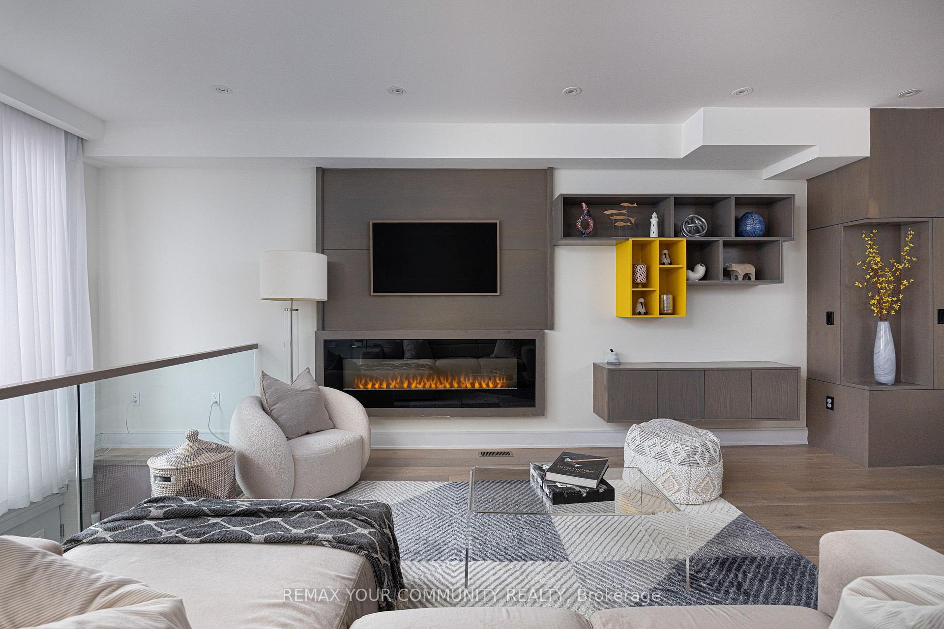 Photo 12 of 164 Aldwych Avenue, Toronto, Danforth Village-East York — HOMEH