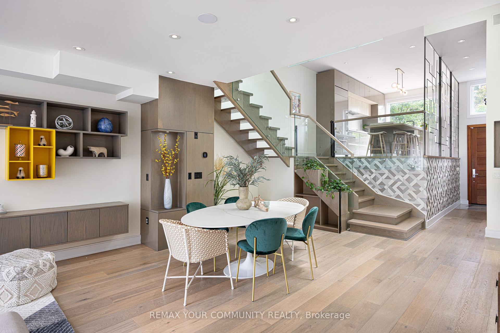 Photo 14 of 164 Aldwych Avenue, Toronto, Danforth Village-East York — HOMEH