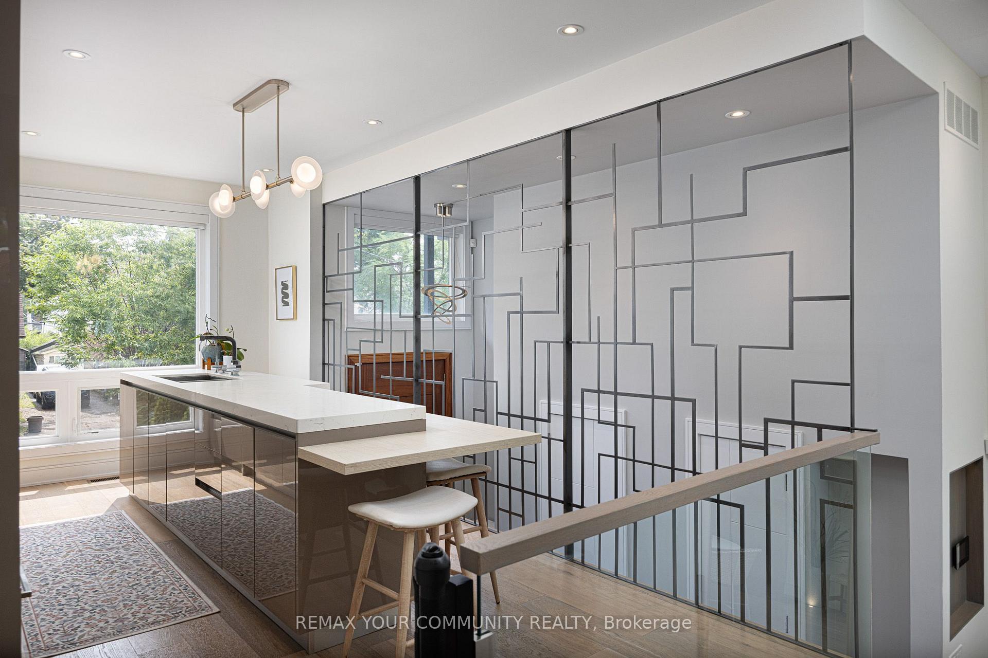 Photo 17 of 164 Aldwych Avenue, Toronto, Danforth Village-East York — HOMEH