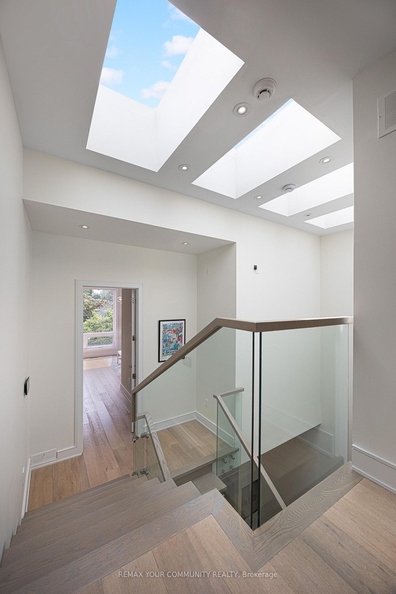 Photo 32 of 164 Aldwych Avenue, Toronto, Danforth Village-East York — HOMEH
