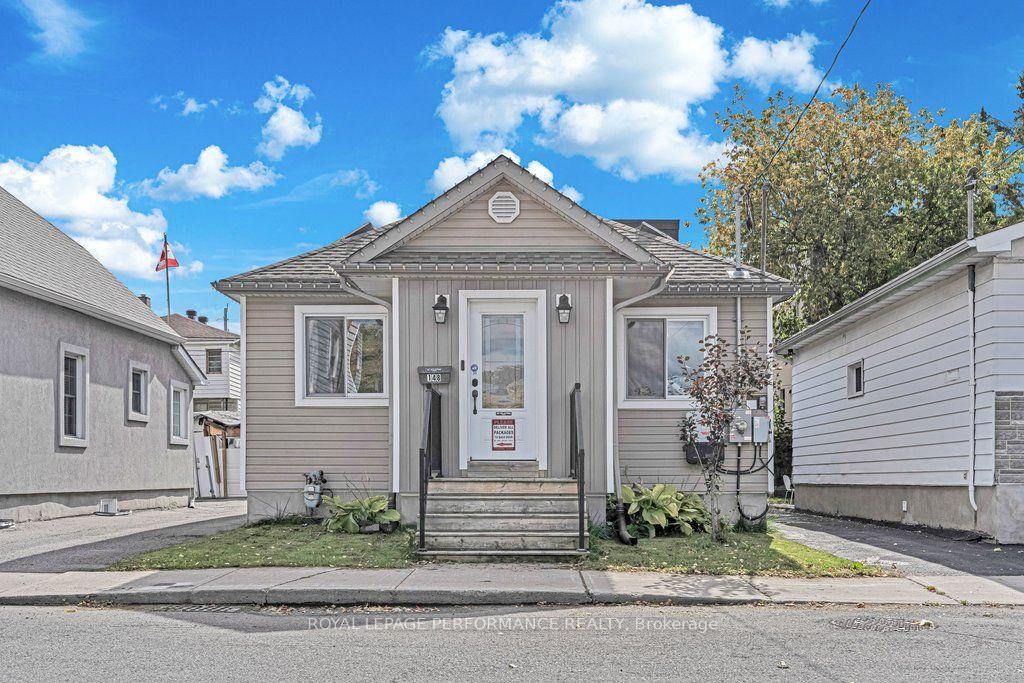 Photo of 148 Carillon Street