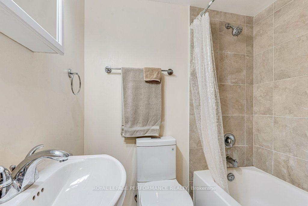 Photo 16 of 148 Carillon Street, Ottawa, Vanier — HOMEH