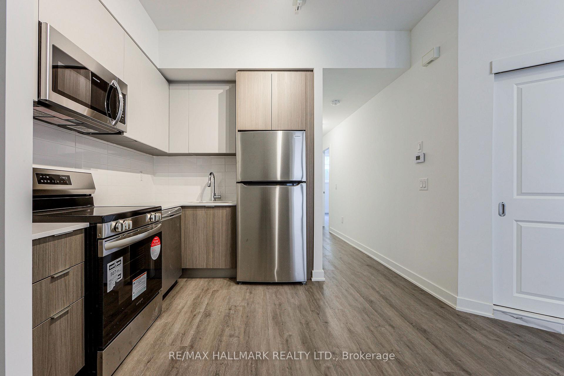 Photo 4 of Unit 104, 35 Danforth Road, Scarborough, Oakridge — HOMEH