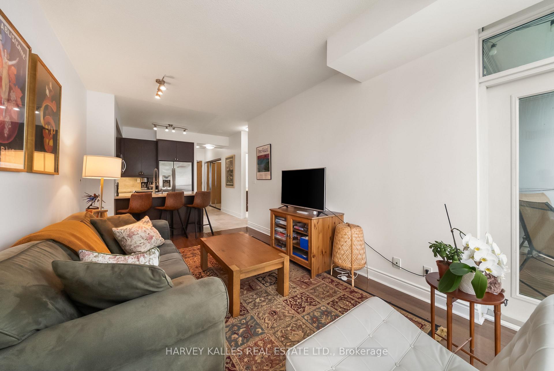 Photo 6 of Unit 602, 1910 Lake Shore Boulevard W, Toronto, South Parkdale — HOMEH