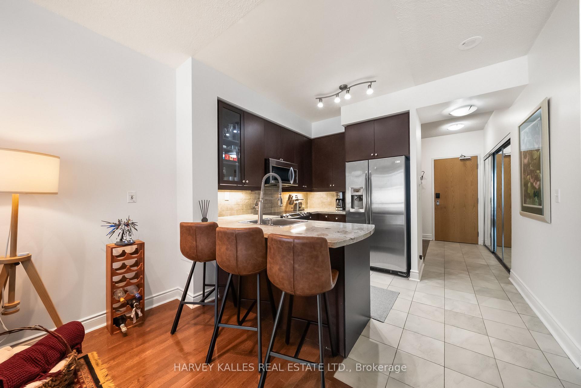 Photo 8 of Unit 602, 1910 Lake Shore Boulevard W, Toronto, South Parkdale — HOMEH