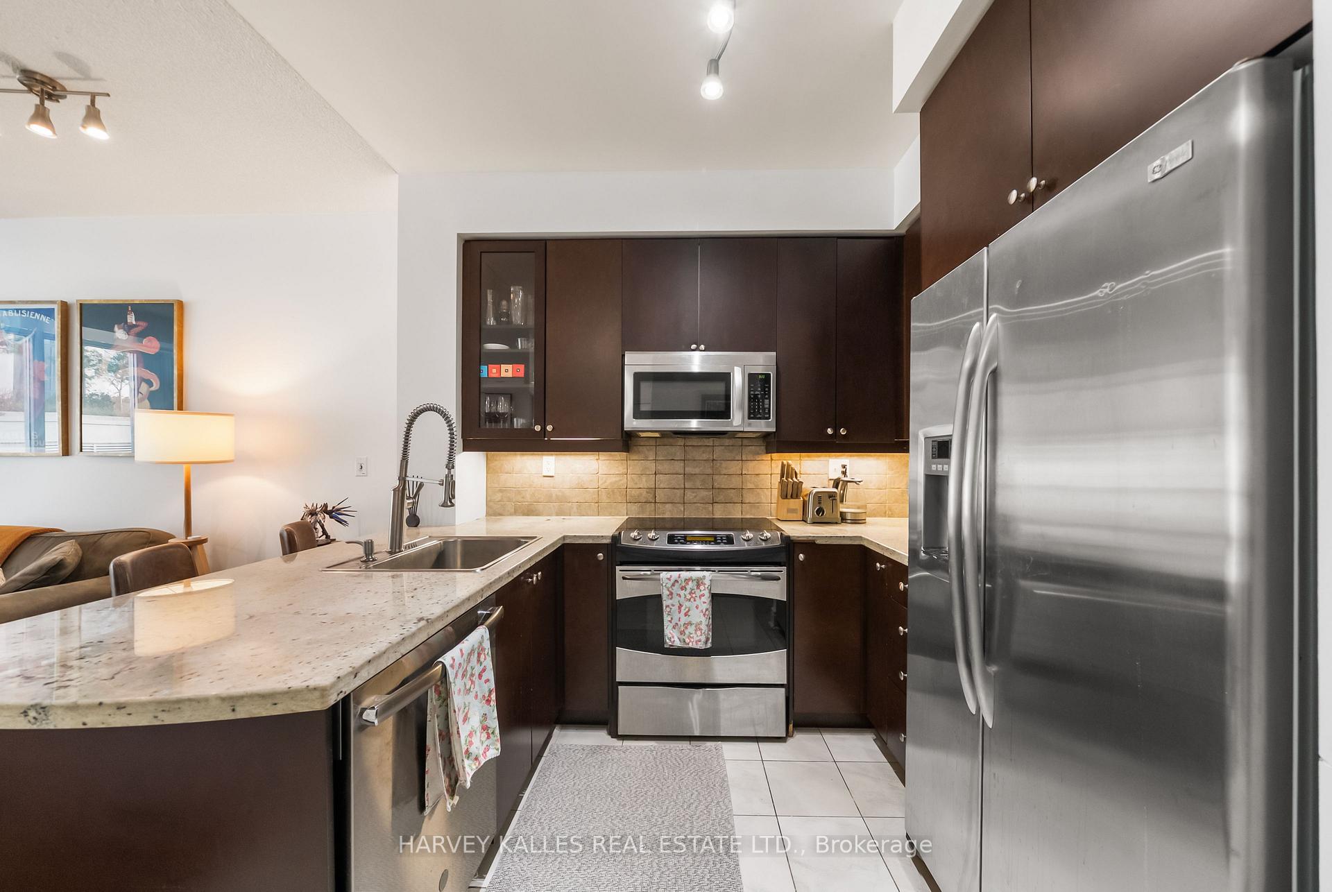 Photo 10 of Unit 602, 1910 Lake Shore Boulevard W, Toronto, South Parkdale — HOMEH