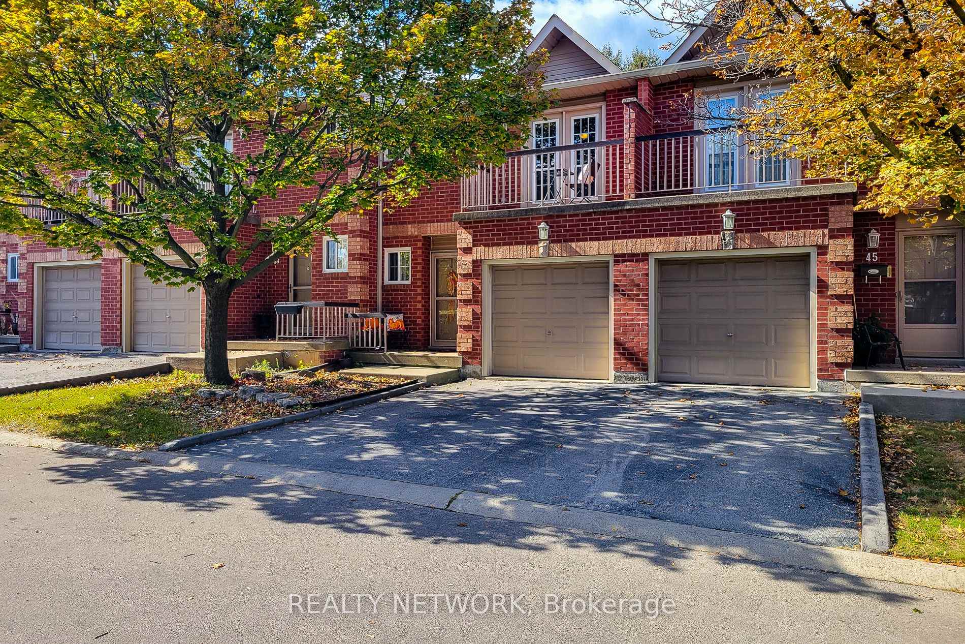 Photo 3 of Unit 44, 34 Dynasty Avenue, Hamilton, Stoney Creek — HOMEH