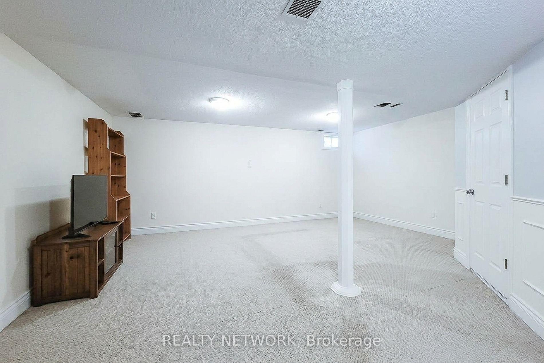 Photo 25 of Unit 44, 34 Dynasty Avenue, Hamilton, Stoney Creek — HOMEH