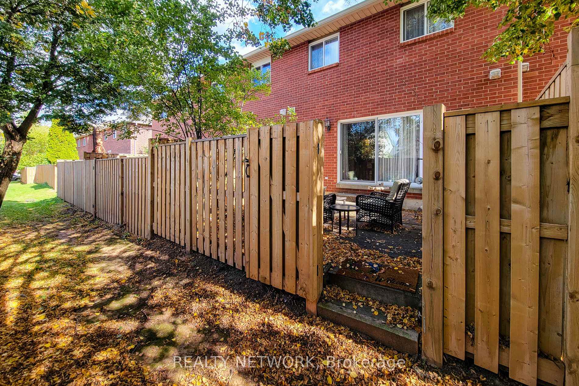 Photo 31 of Unit 44, 34 Dynasty Avenue, Hamilton, Stoney Creek — HOMEH