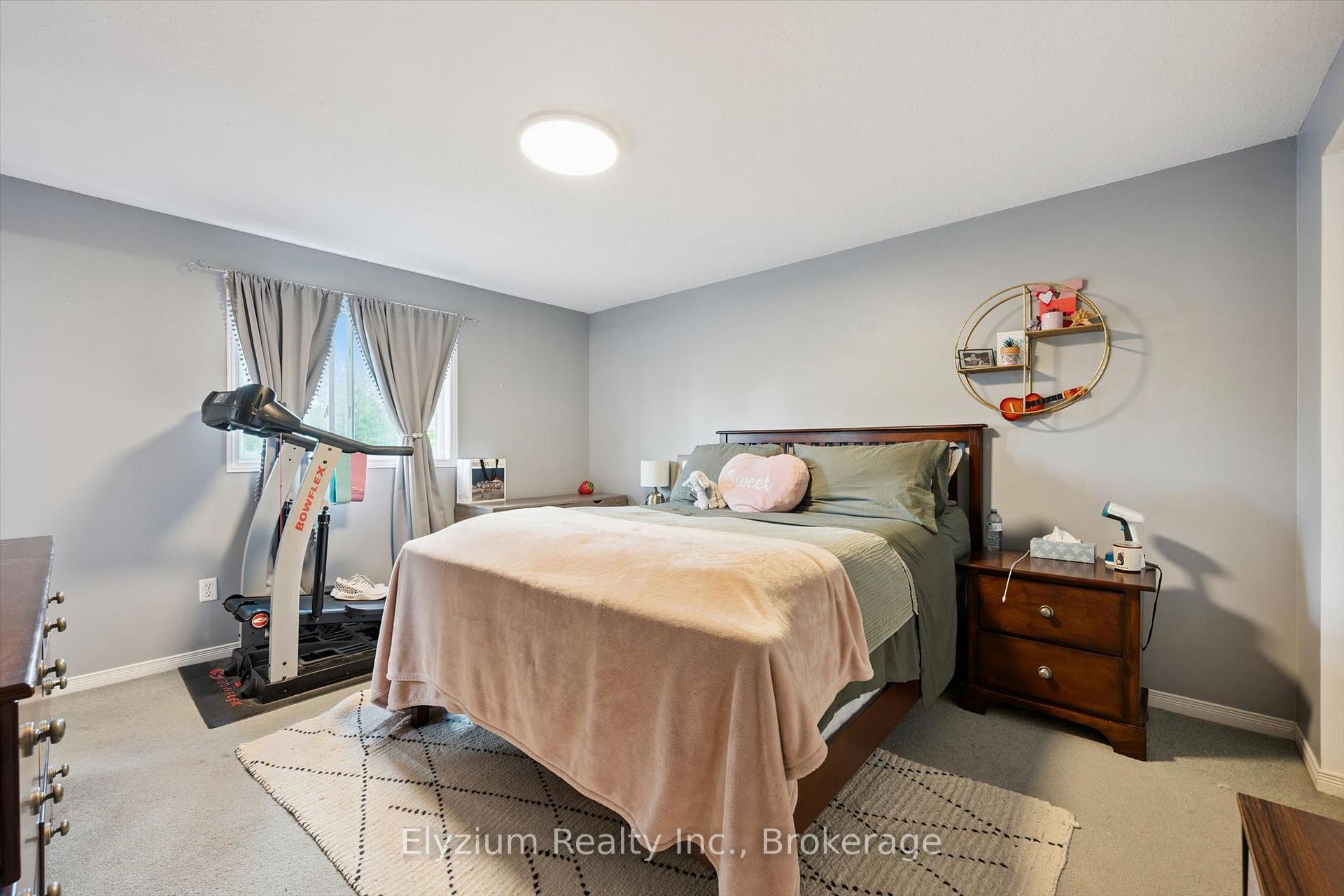 Photo 16 of 25 Henry Court, Guelph, Grange Road — HOMEH