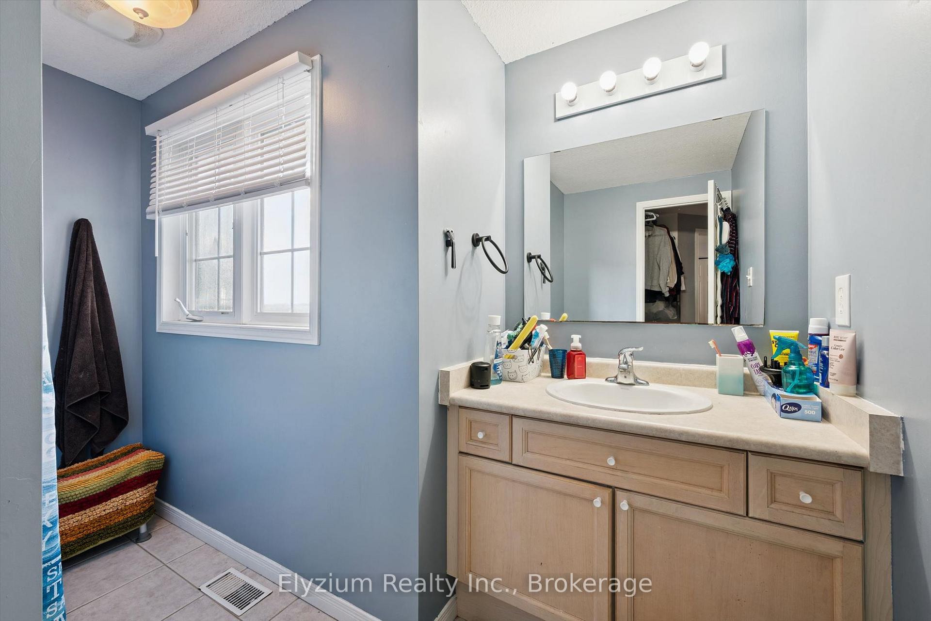 Photo 20 of 25 Henry Court, Guelph, Grange Road — HOMEH