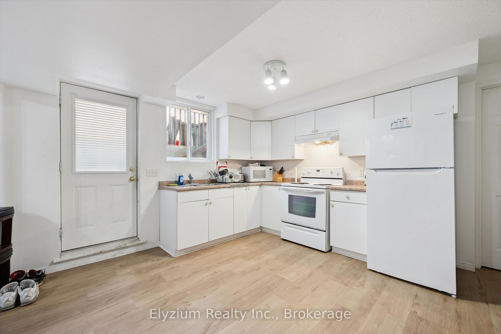 Photo 22 of 25 Henry Court, Guelph, Grange Road — HOMEH