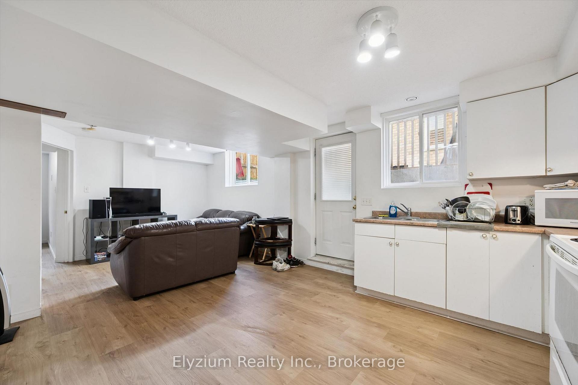 Photo 23 of 25 Henry Court, Guelph, Grange Road — HOMEH