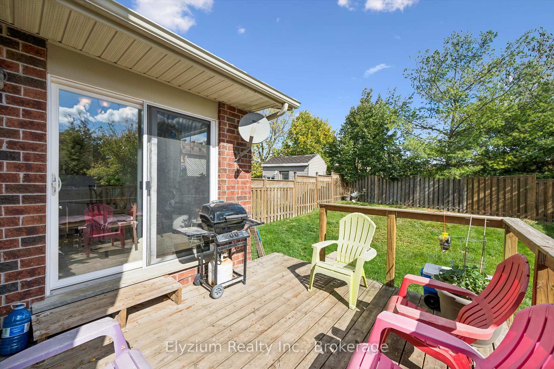 Photo 31 of 25 Henry Court, Guelph, Grange Road — HOMEH