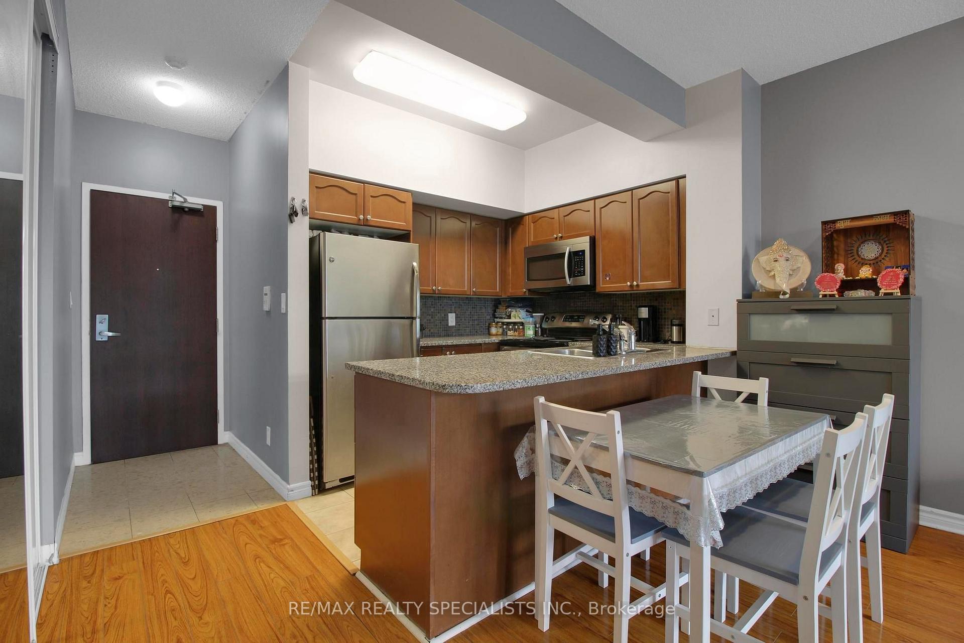 Photo 6 of Unit 2303, 335 Rathburn Road W, Mississauga, Creditview — HOMEH