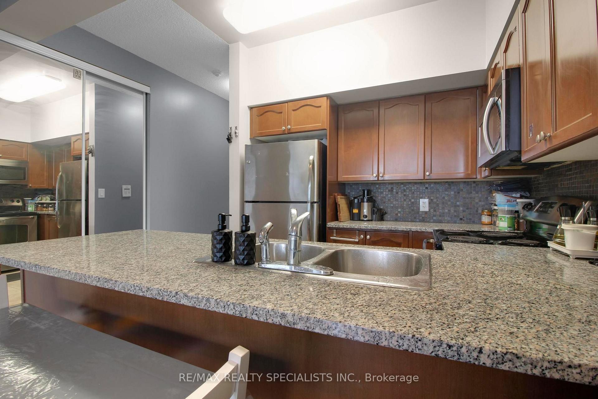 Photo 8 of Unit 2303, 335 Rathburn Road W, Mississauga, Creditview — HOMEH