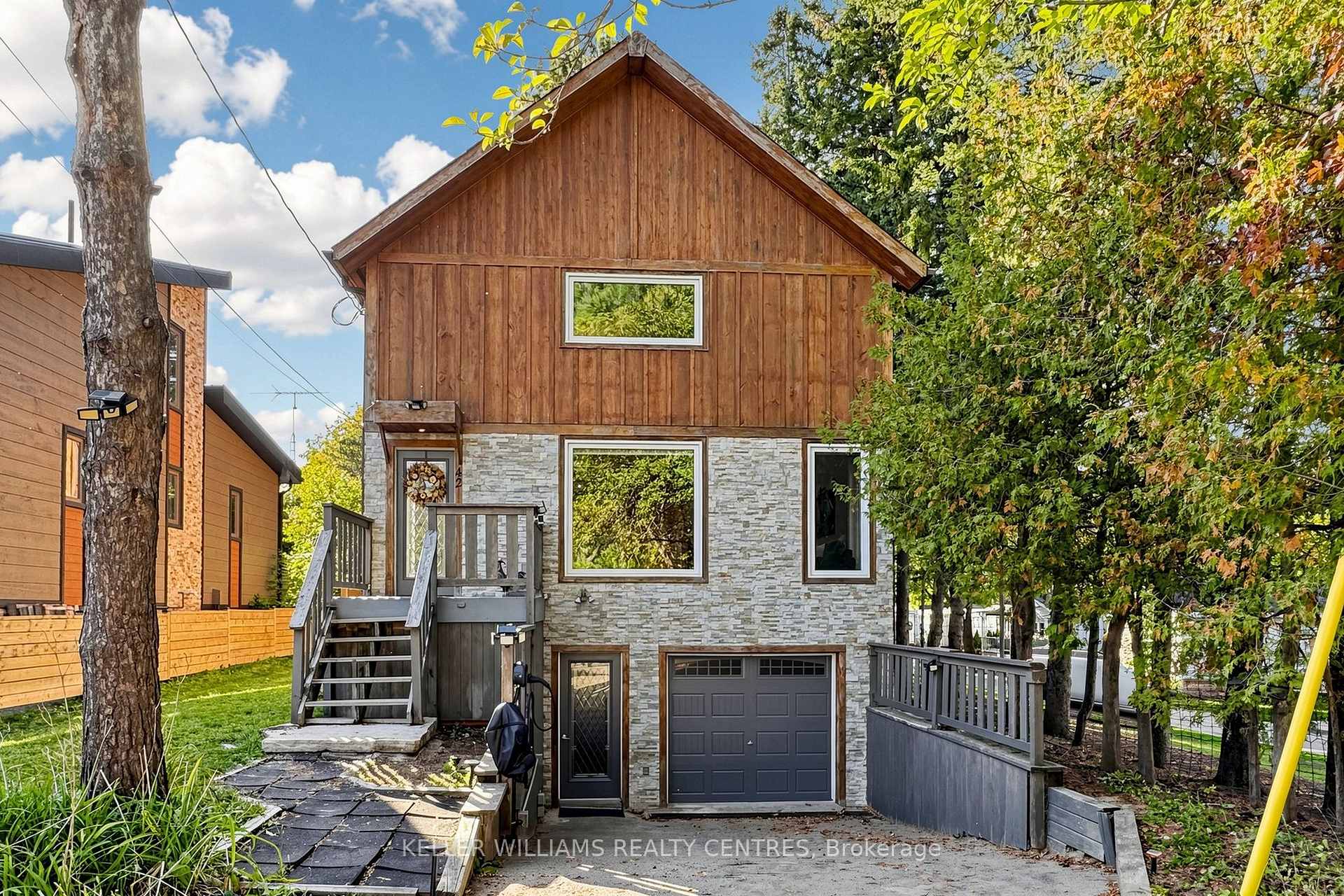 Photo 2 of 42 Balson Boulevard, Whitchurch-Stouffville, Rural Whitchurch-Stouffville — HOMEH