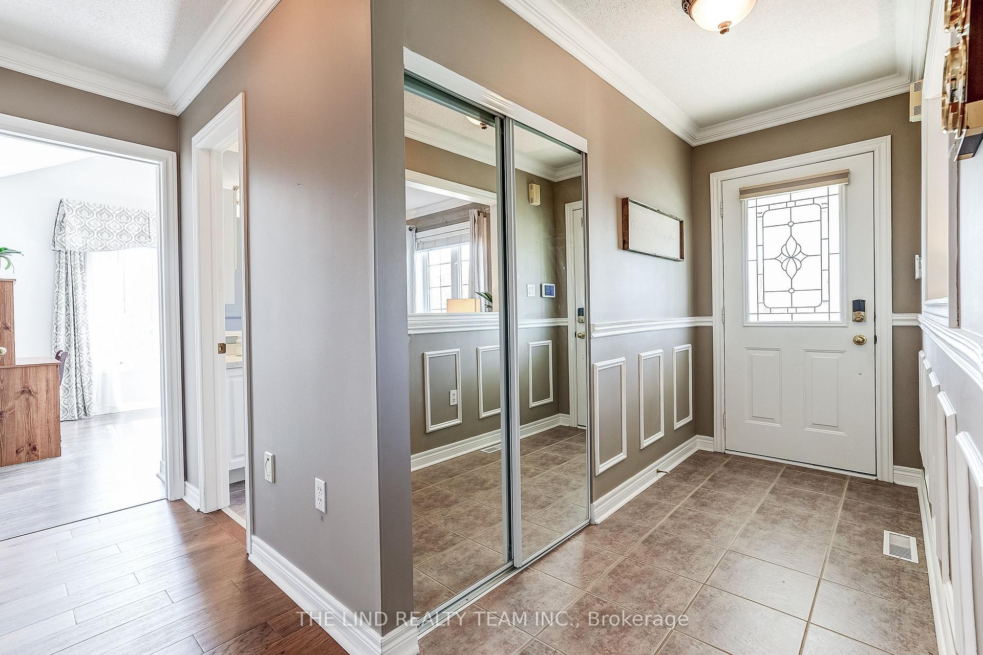 Photo 6 of 75 Jessop Avenue, King, Schomberg — HOMEH