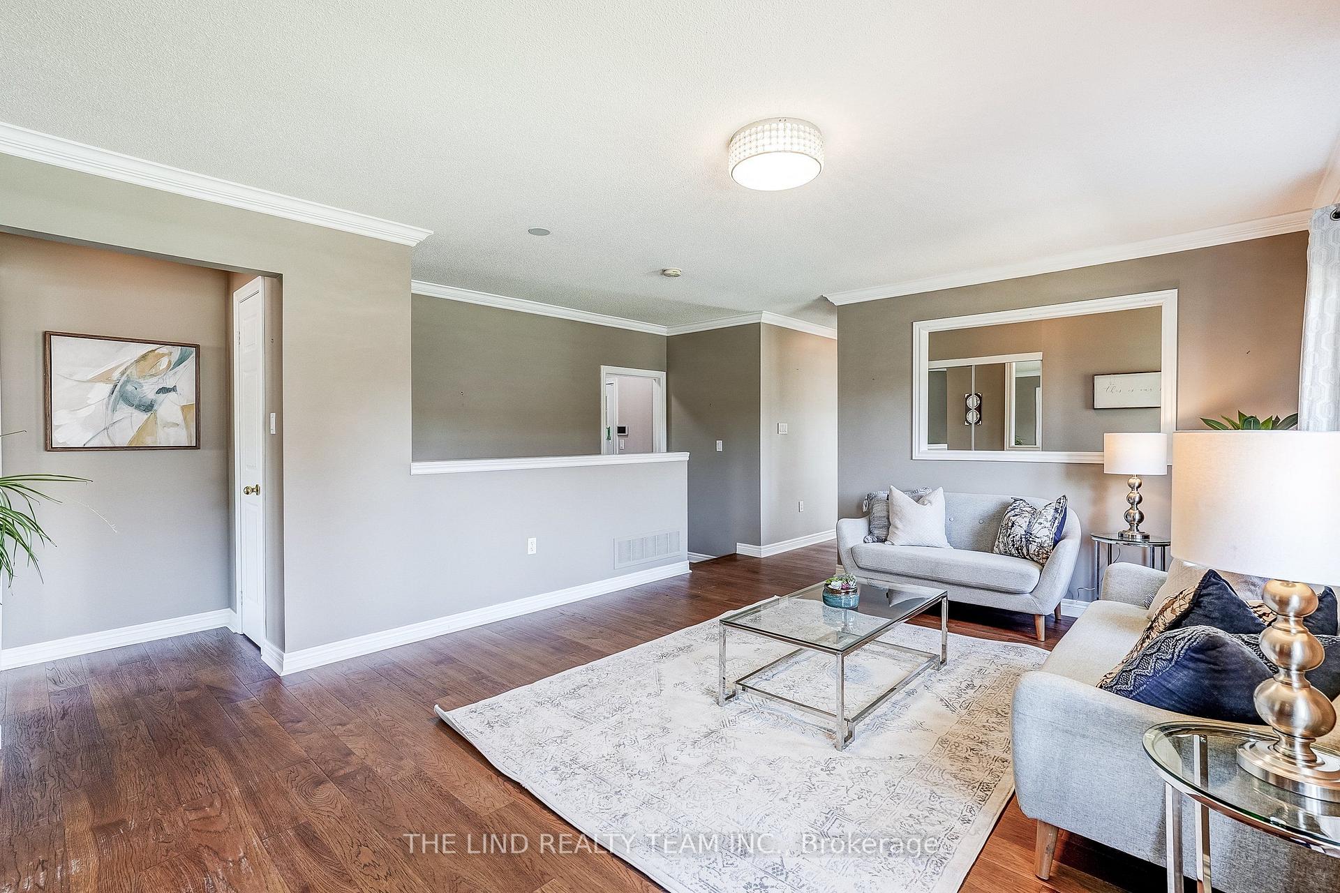 Photo 11 of 75 Jessop Avenue, King, Schomberg — HOMEH