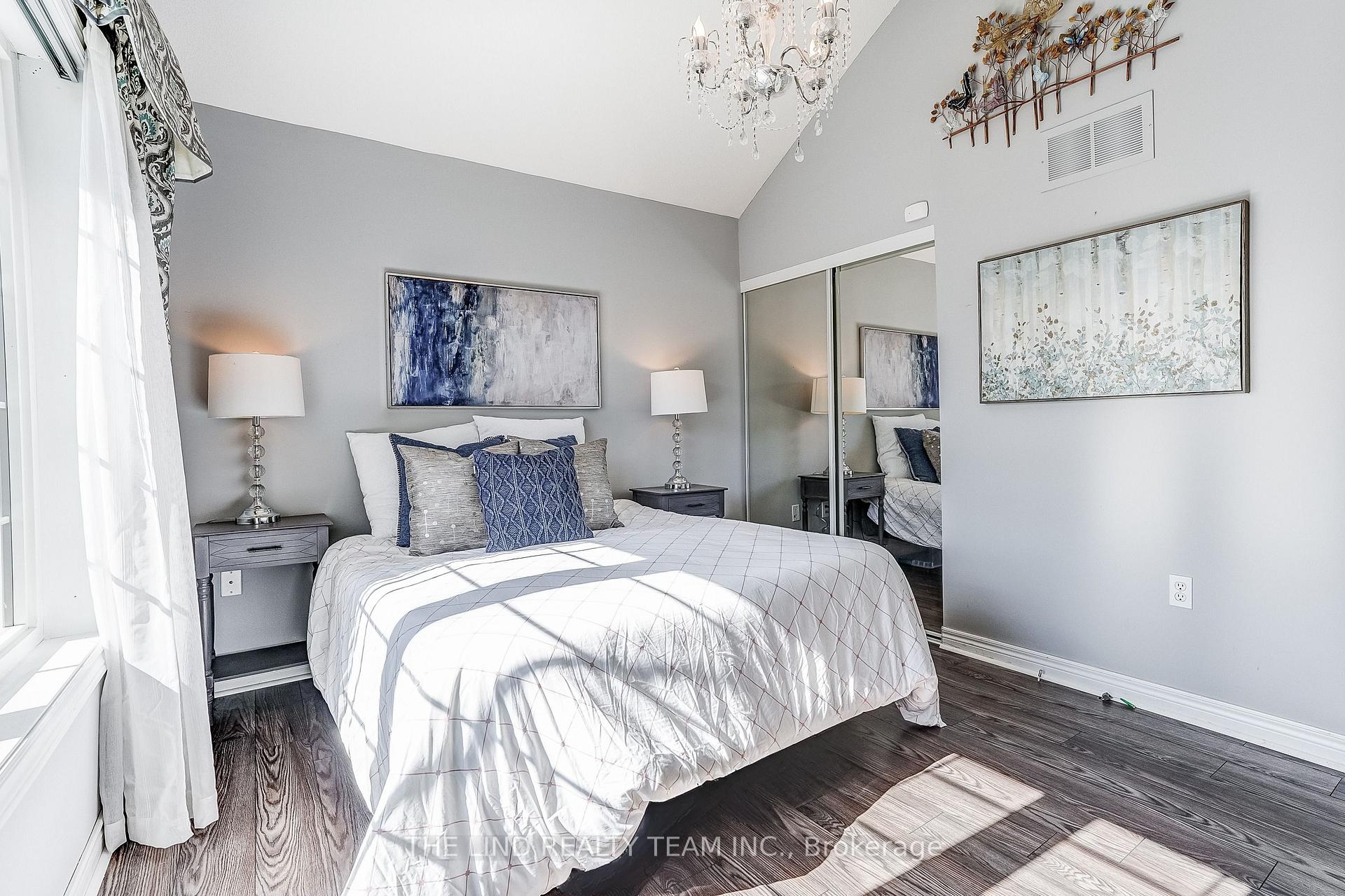 Photo 20 of 75 Jessop Avenue, King, Schomberg — HOMEH