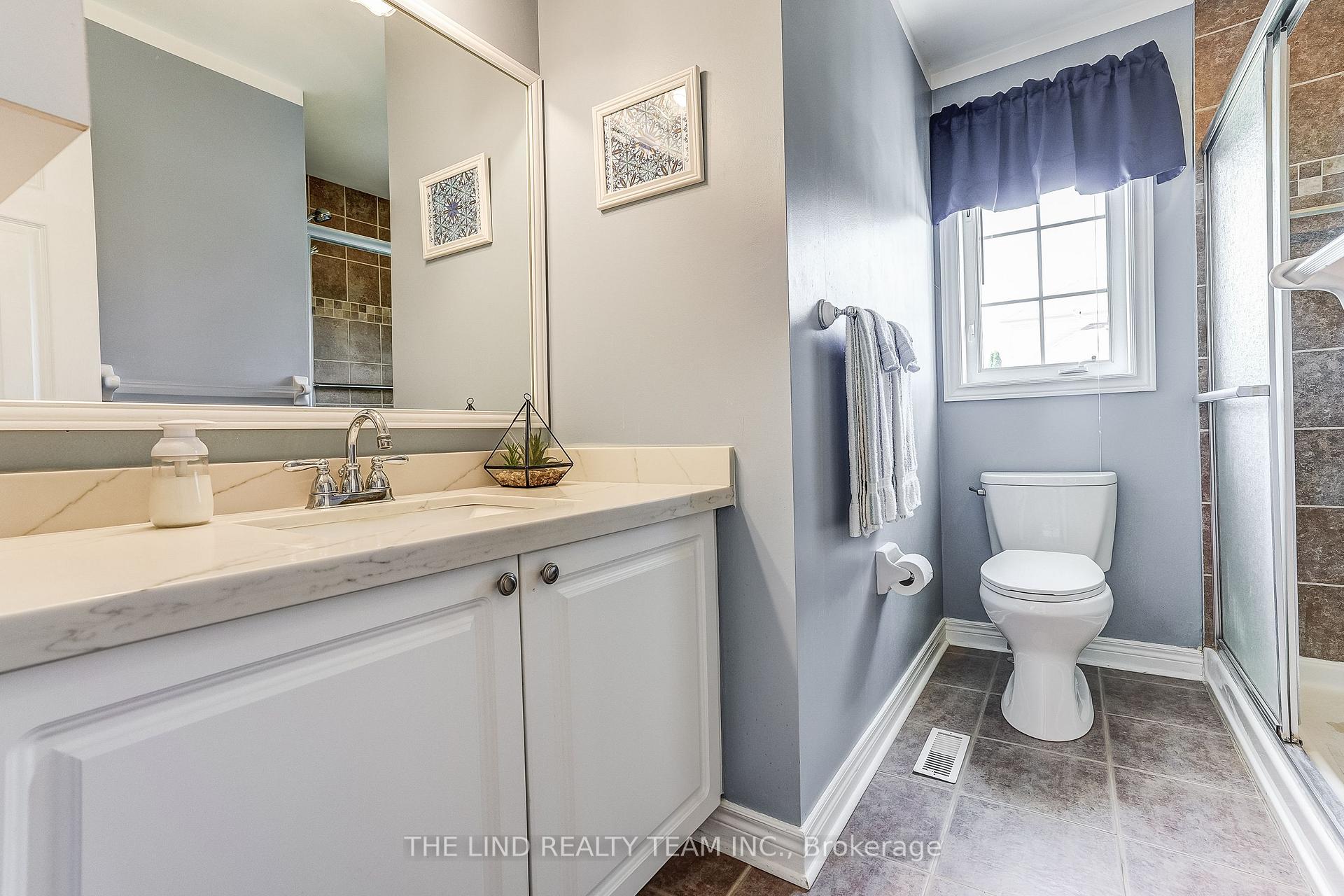 Photo 23 of 75 Jessop Avenue, King, Schomberg — HOMEH
