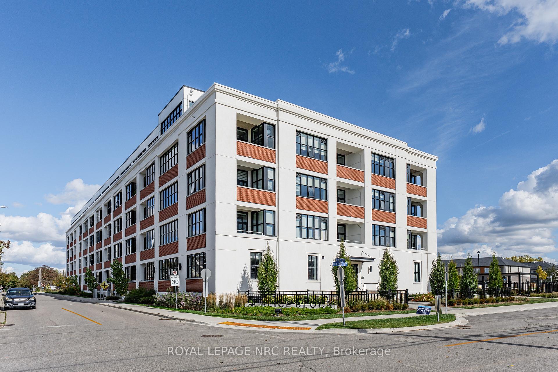 Photo of Unit 418, 120 Huron Street