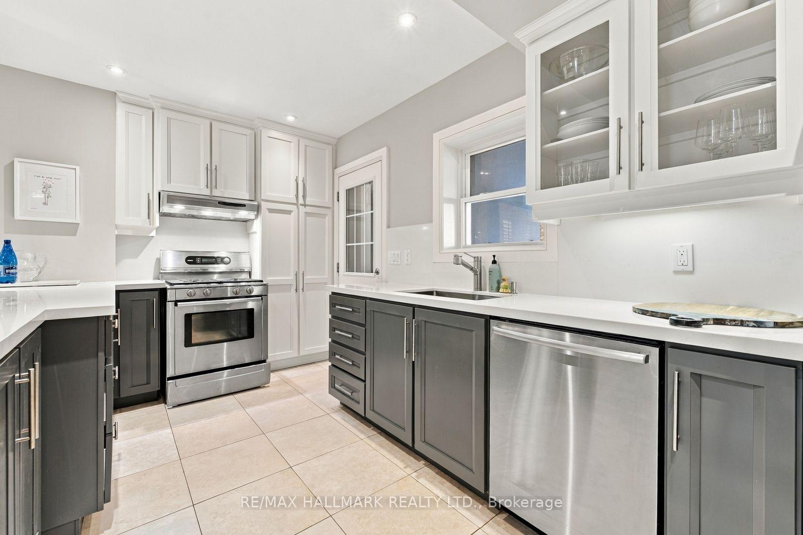 Photo 17 of 362 Sammon Avenue, Toronto, Danforth Village-East York — HOMEH