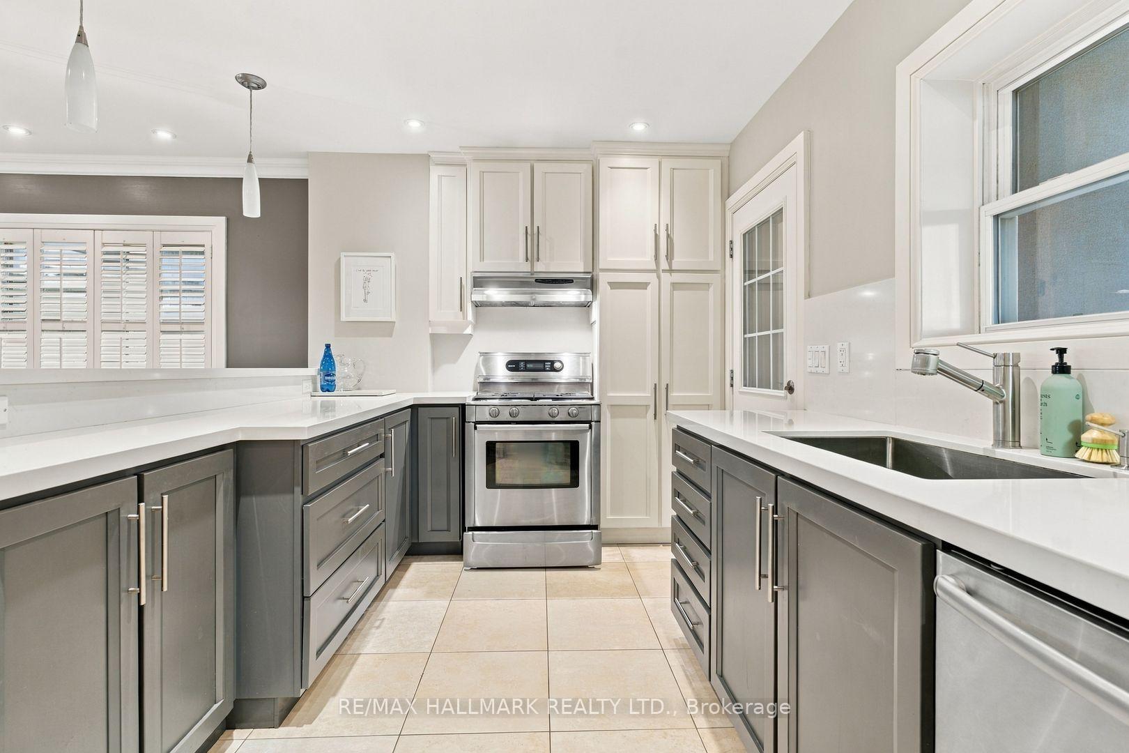 Photo 18 of 362 Sammon Avenue, Toronto, Danforth Village-East York — HOMEH