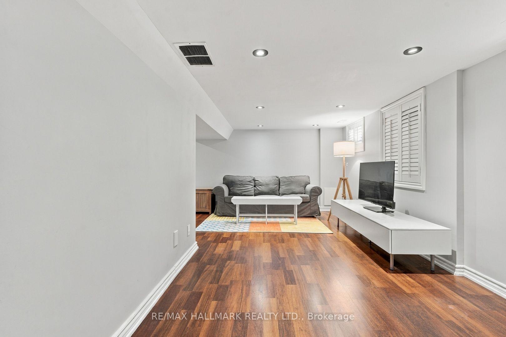 Photo 31 of 362 Sammon Avenue, Toronto, Danforth Village-East York — HOMEH