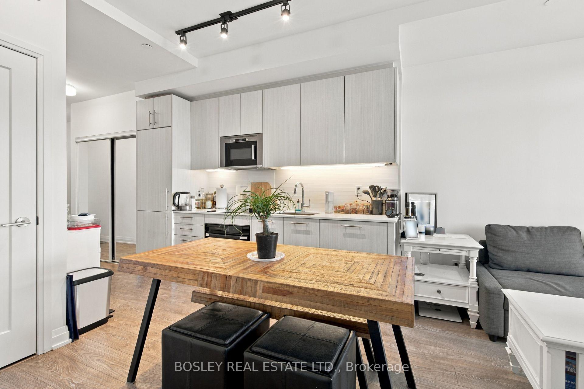 Photo 14 of Unit 502, 286 Main Street, Toronto, East End-Danforth — HOMEH
