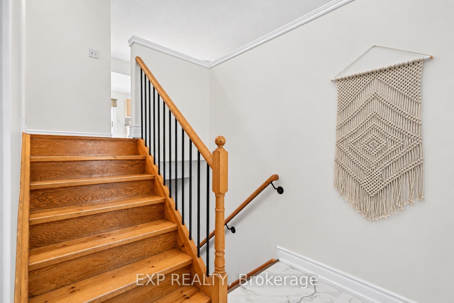 Photo 3 of 2434 Ralph Street, Innisfil, Alcona — HOMEH