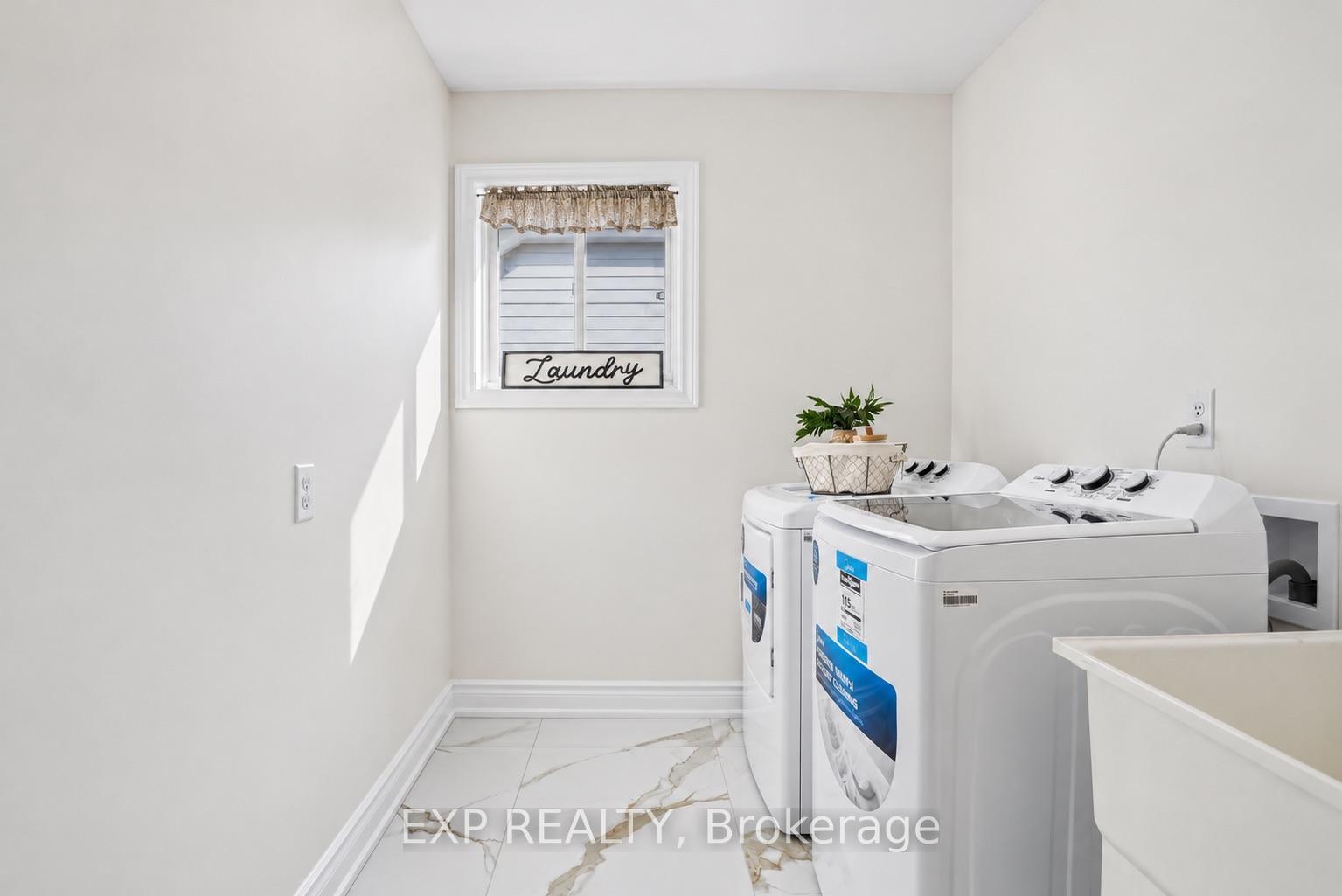 Photo 17 of 2434 Ralph Street, Innisfil, Alcona — HOMEH