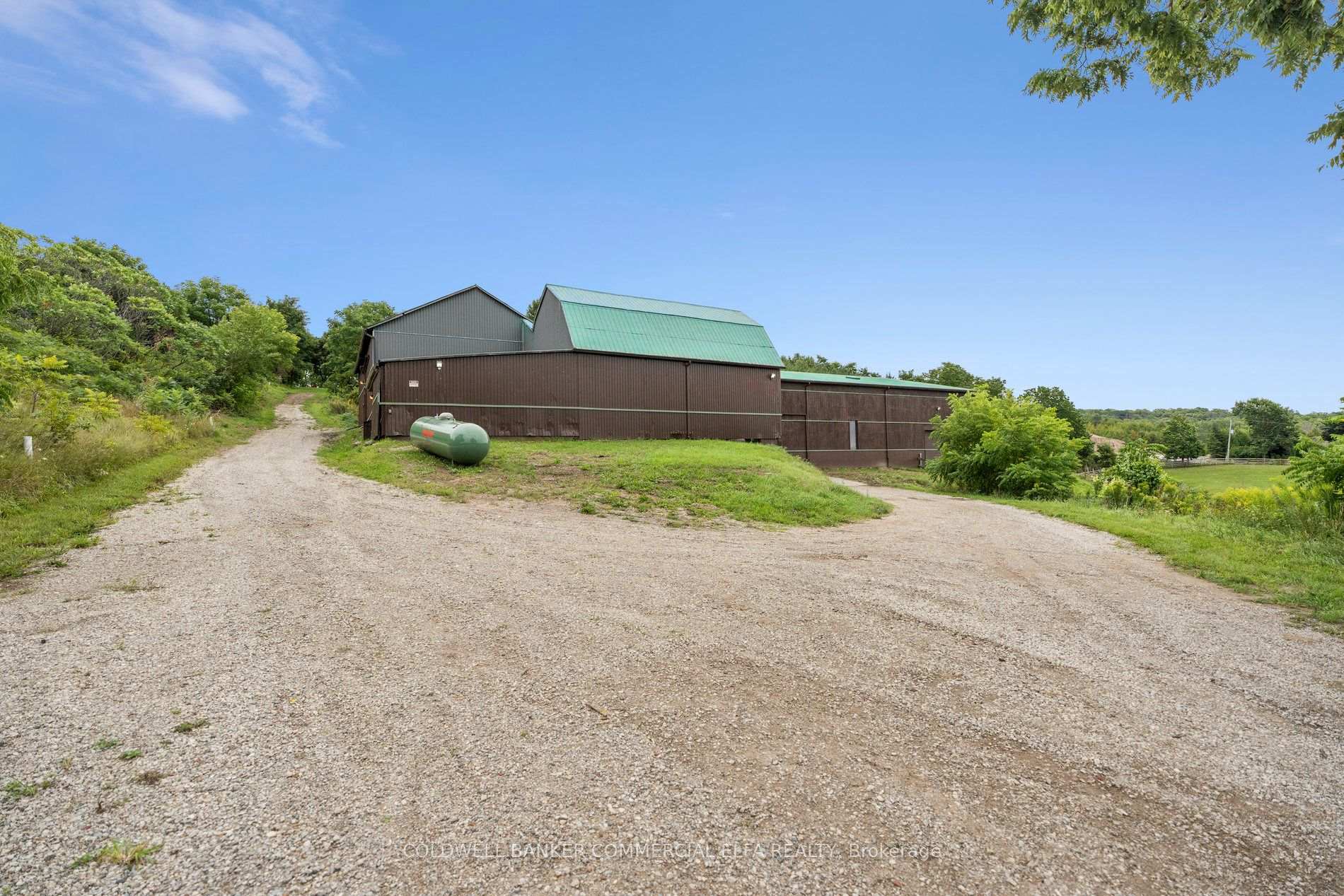 Photo 27 of 2688 14th Line, Innisfil, Gilford — HOMEH