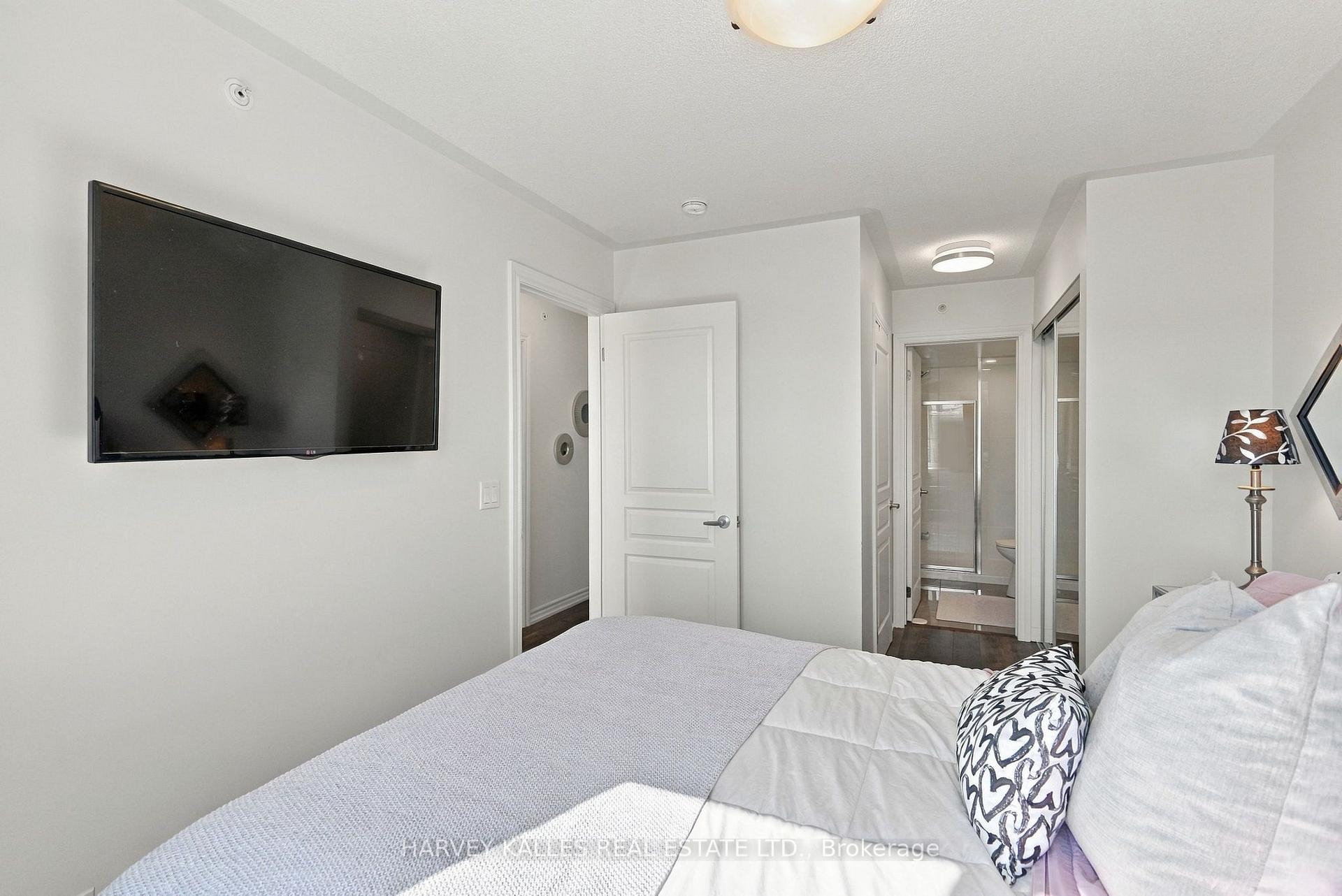 Photo 35 of Unit 22, 145 Long Branch Avenue, Etobicoke, Long Branch — HOMEH