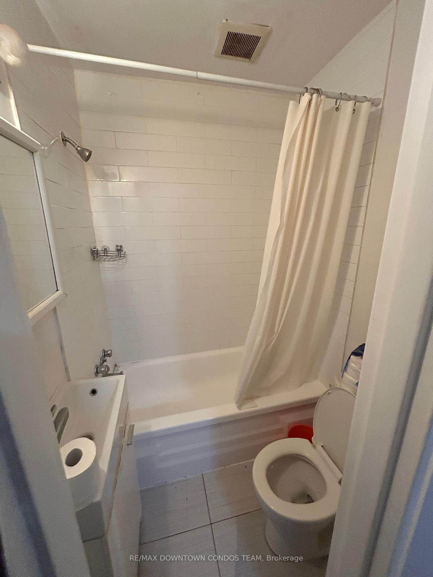 Photo 10 of Unit 203, 5 Thornburn Avenue, Toronto, South Parkdale — HOMEH