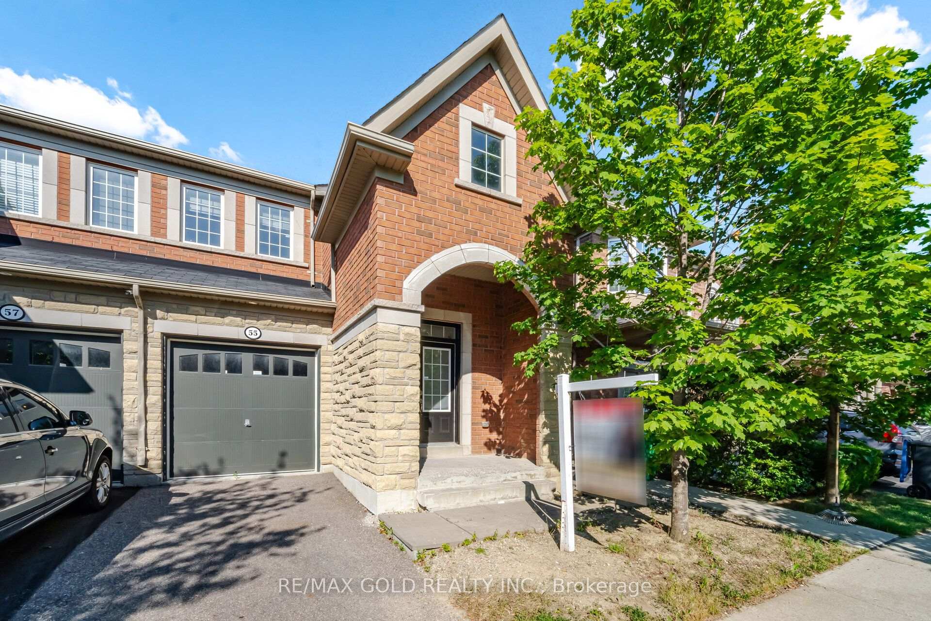 Photo 5 of 55 Loftsmoor Drive, Brampton, Sandringham-Wellington — HOMEH