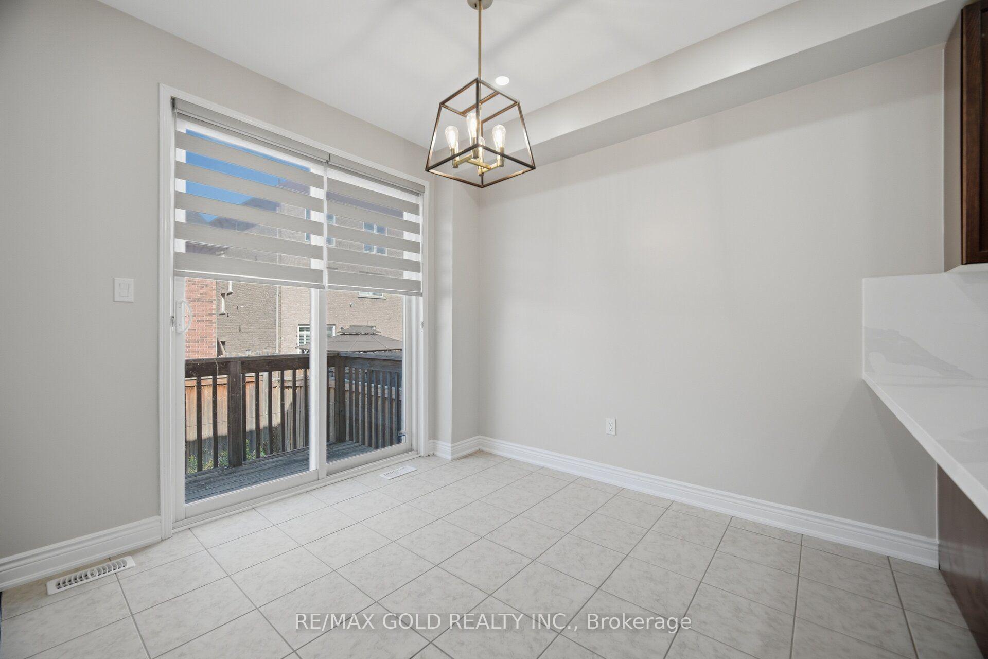 Photo 22 of 55 Loftsmoor Drive, Brampton, Sandringham-Wellington — HOMEH