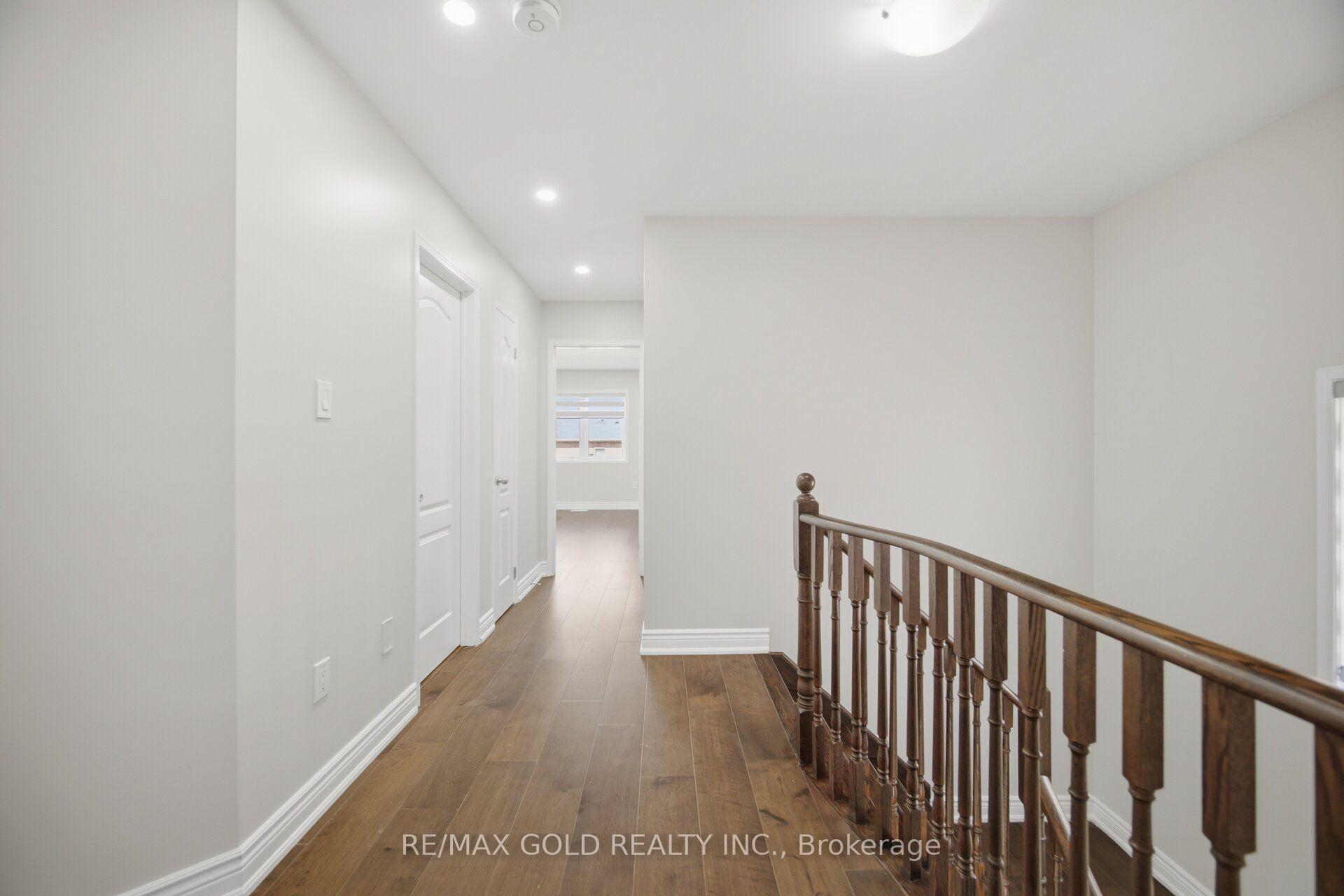 Photo 27 of 55 Loftsmoor Drive, Brampton, Sandringham-Wellington — HOMEH