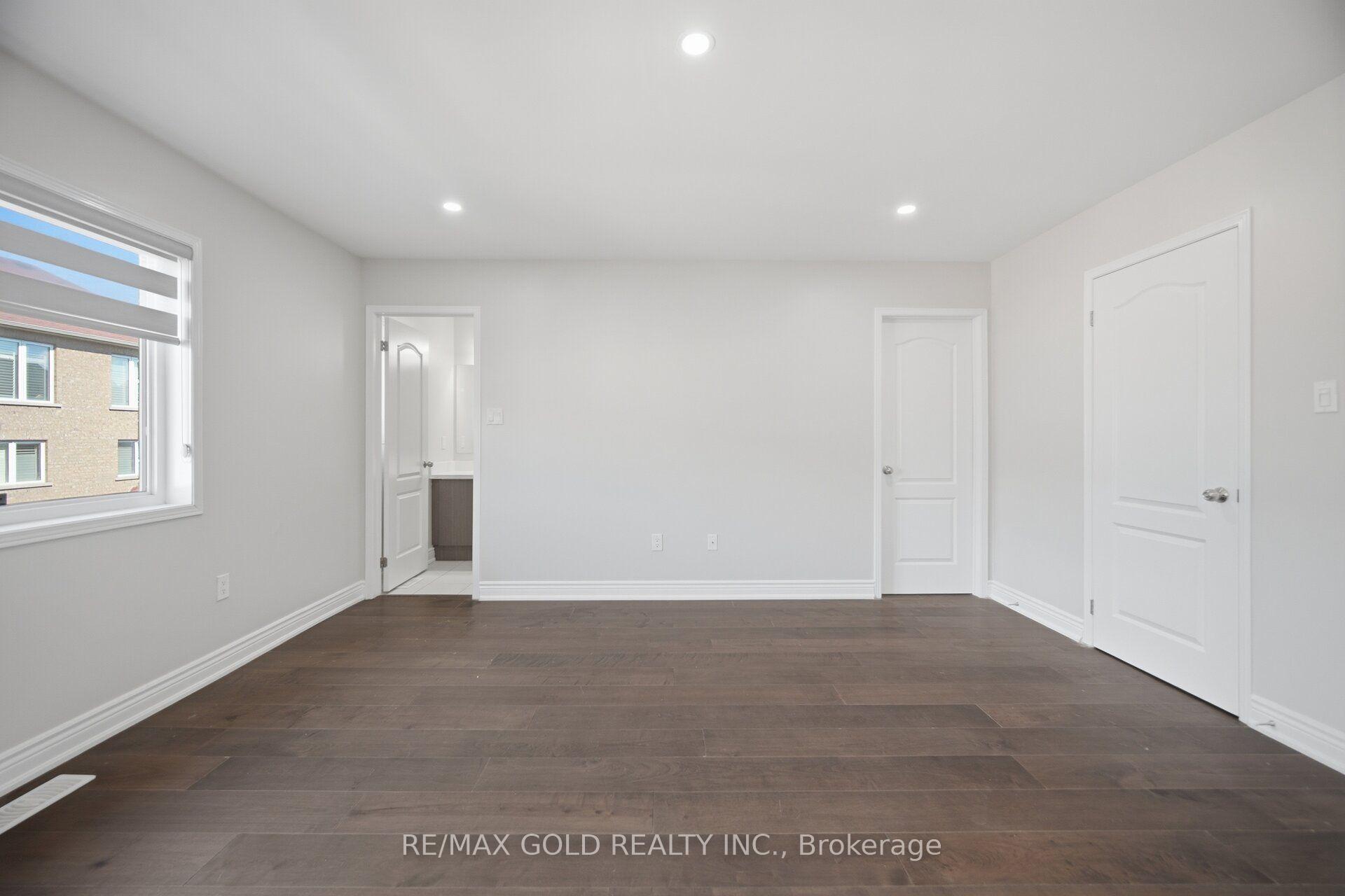 Photo 31 of 55 Loftsmoor Drive, Brampton, Sandringham-Wellington — HOMEH